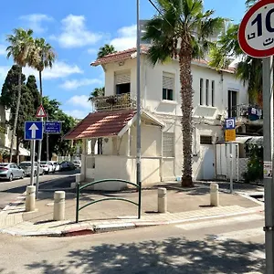 https://flat-near-the-sea.gethaifahotels.com