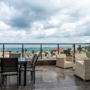 https://luxury-bat-galim-4br-penthouse-parking-balcony.gethaifahotels.com